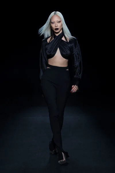 Look 29